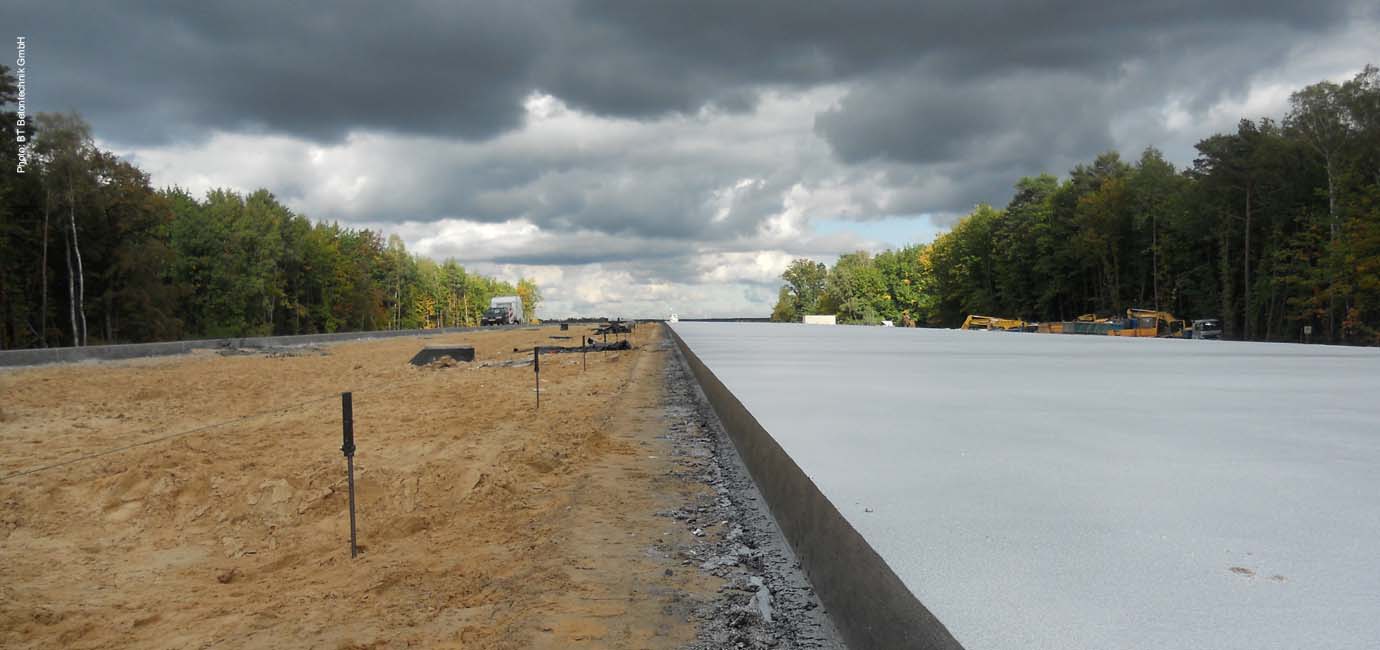 Transport enineering constructions, concrete road, motorway S8 Poland, CURING compound, Surface retarder